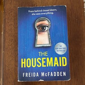 The Housemaid book by Freida McFadden Book